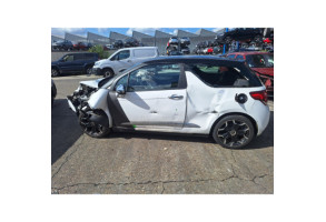 Custode avant gauche (porte) CITROEN DS3 Photo n°10