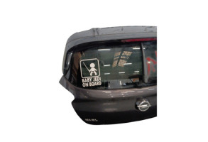 Malle/Hayon arriere OPEL KARL Photo n°4