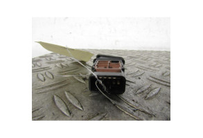 Bouton de warning MAZDA 323 6 Photo n°2