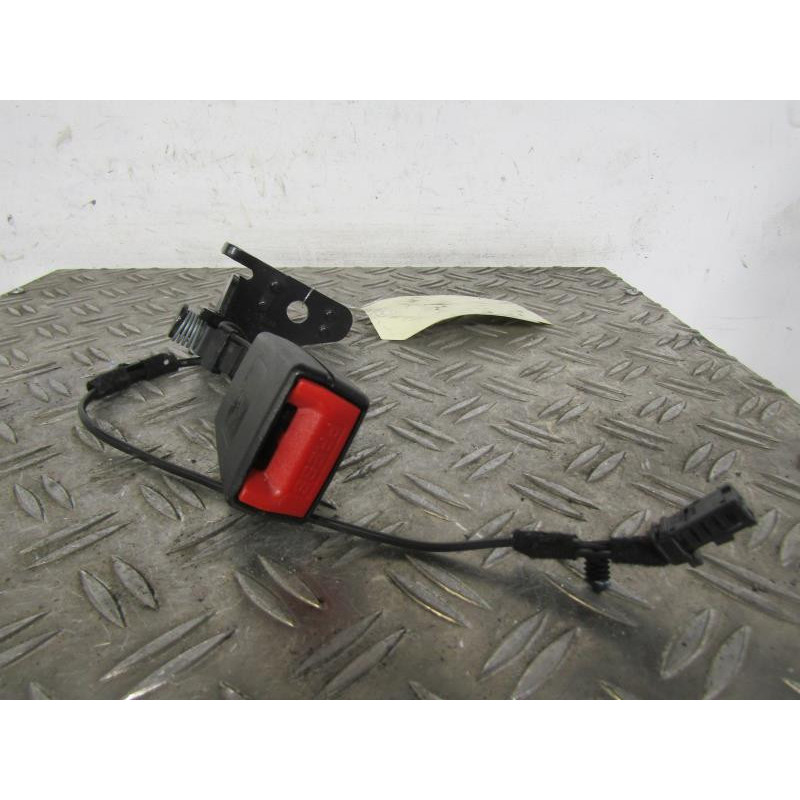 Attache ceinture arriere droit CITROEN C5 2 Photo n°1