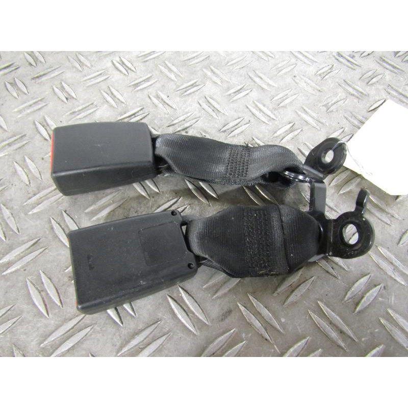 Attache ceinture arriere gauche CITROEN DS3 Photo n°1