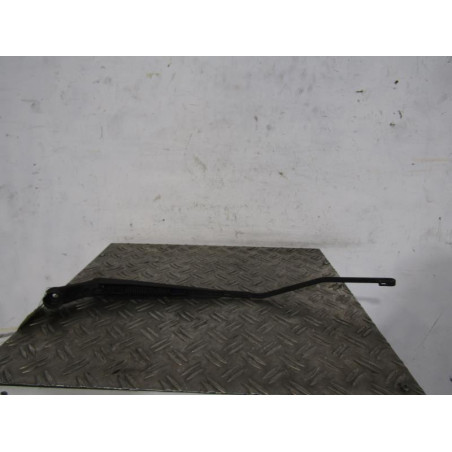 Bras essuie glace avant droit SUZUKI SWIFT 3