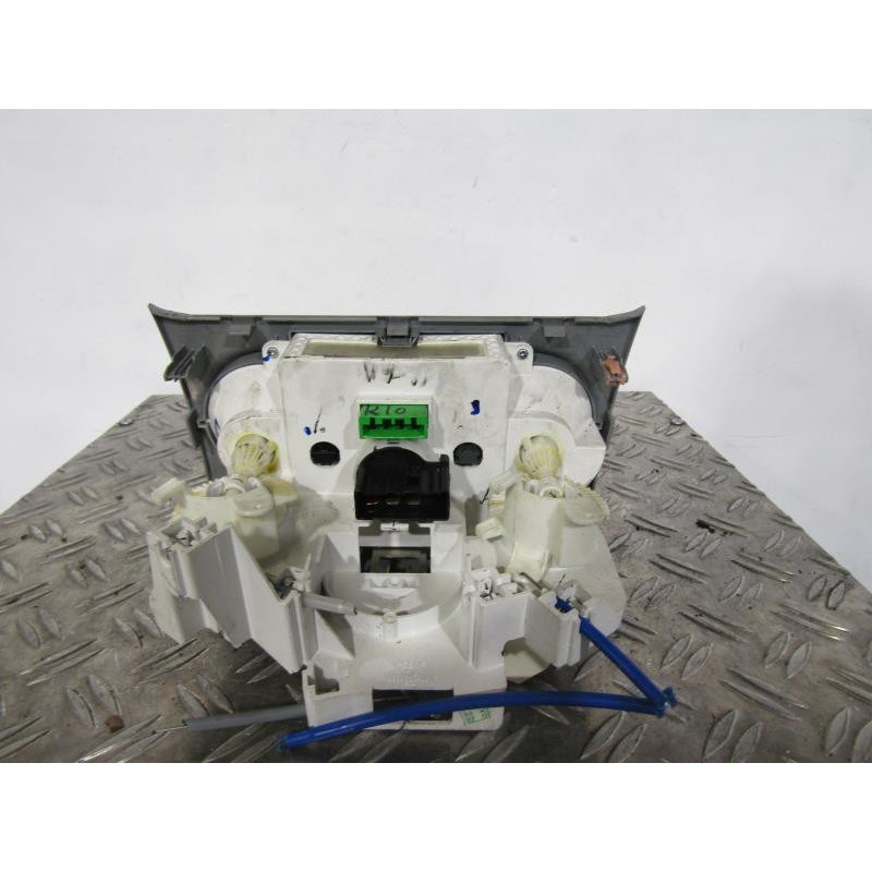 Commande chauffage NISSAN PIXO Photo n°1