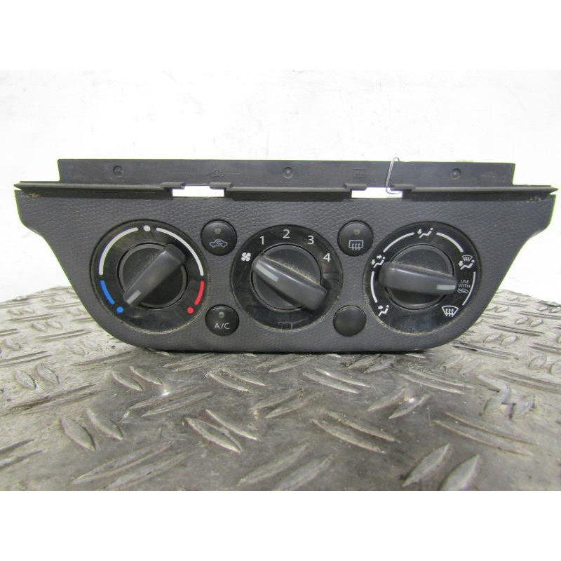 Commande chauffage SUZUKI SWIFT 3 Photo n°1