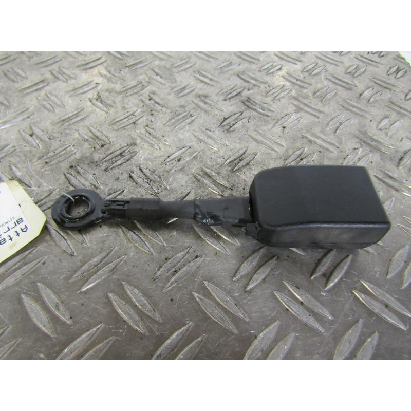 Attache ceinture arriere gauche CITROEN C6 Photo n°1