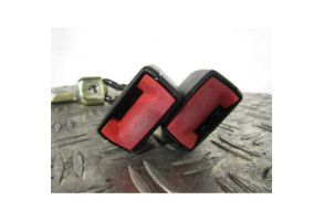 Attache ceinture arriere gauche VOLKSWAGEN POLO 4 Photo n°2