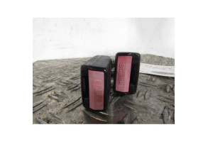 Attache ceinture arriere gauche RENAULT MEGANE 2 Photo n°2