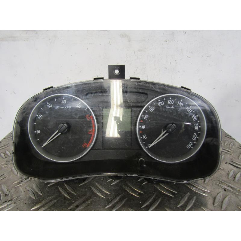 Compteur SKODA FABIA 2 Photo n°1
