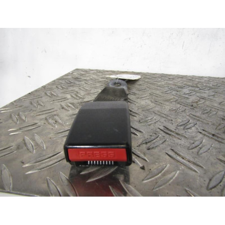 Attache ceinture arriere gauche PEUGEOT 206