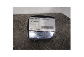 Bouton de coffre SEAT IBIZA 3 Photo n°2