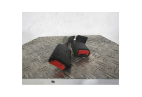 Attache ceinture arriere gauche VOLKSWAGEN PASSAT 4 Photo n°1