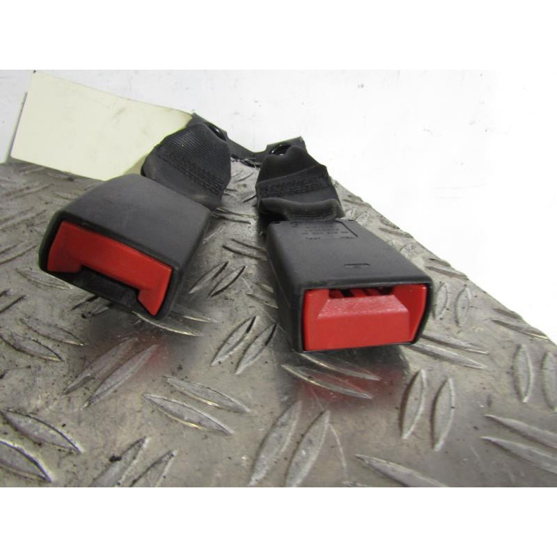 Attache ceinture arriere gauche CITROEN DS3 Photo n°1