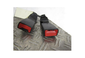 Attache ceinture arriere gauche CITROEN DS3 Photo n°1