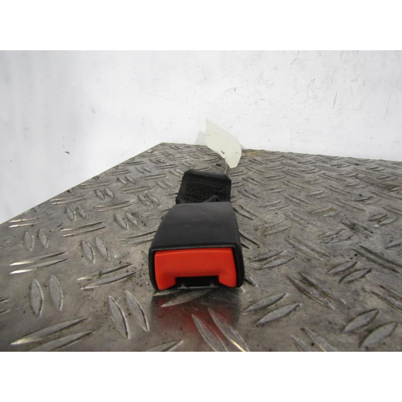 Attache ceinture arriere gauche FORD KA 2 Photo n°1