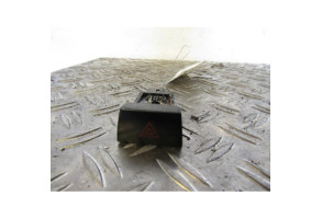 Bouton de warning KIA CERATO Photo n°2
