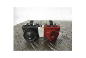 Bouton de warning RENAULT MEGANE 2 Photo n°1