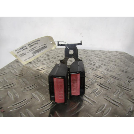 Attache ceinture arriere gauche RENAULT MEGANE 2