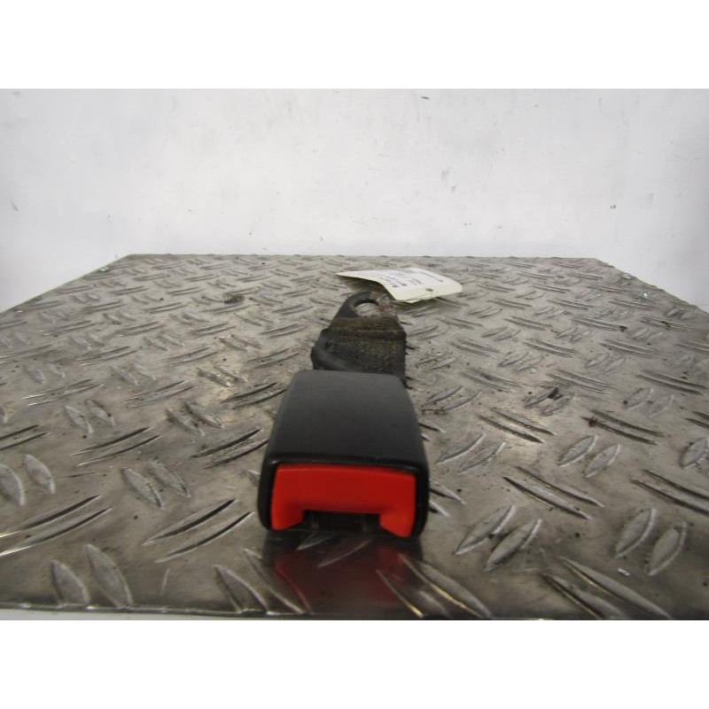 Attache ceinture arriere droit FIAT PANDA 2 Photo n°1