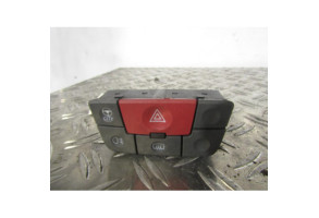 Bouton de warning FIAT PANDA 2 Photo n°1