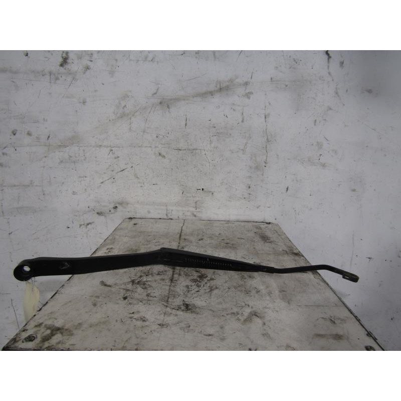 Bras essuie glace avant gauche TOYOTA RAV4 2 Photo n°1