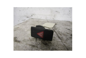 Bouton de warning SUZUKI SWIFT 3 Photo n°1