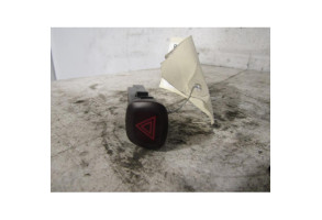 Bouton de warning VOLVO S 80 1 Photo n°1