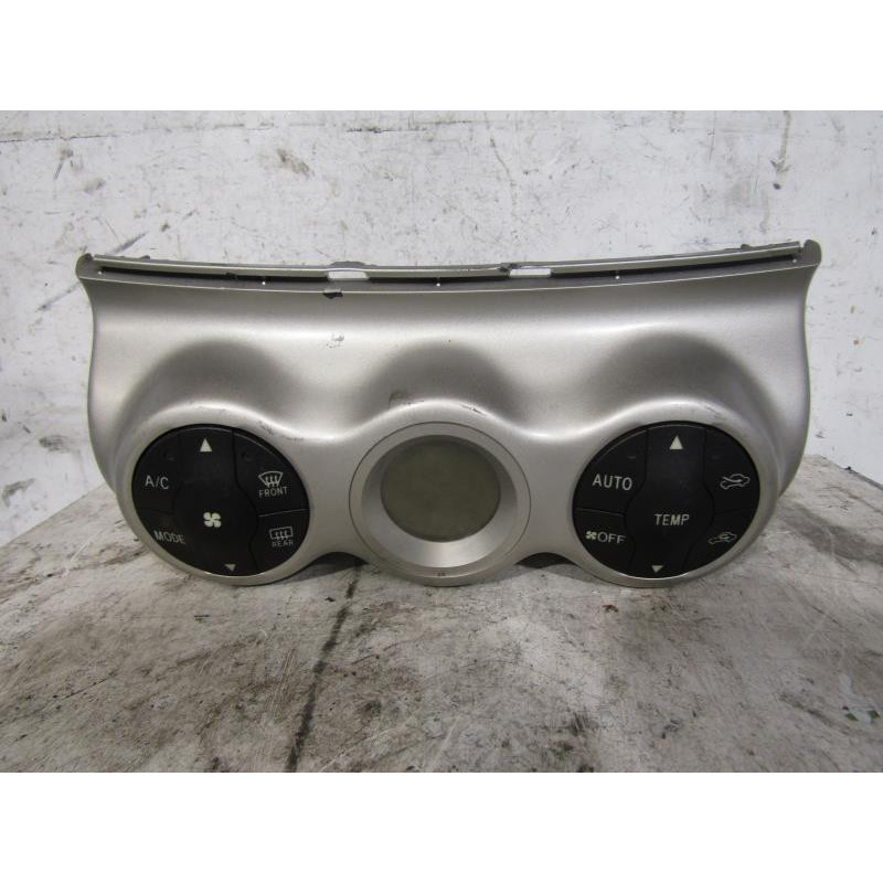 Commande chauffage TOYOTA URBAN CRUISER Photo n°1