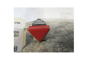 Bouton de warning VOLKSWAGEN GOLF 5 Photo n°1