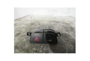 Bouton de warning ALFA ROMEO MITO Photo n°1