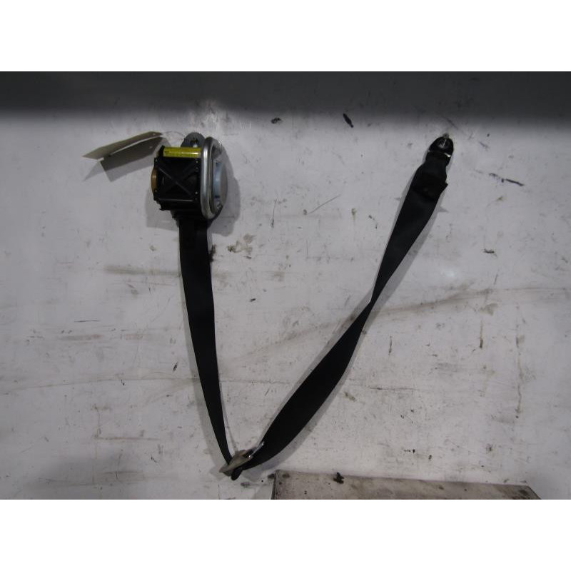 Ceinture avant droit TOYOTA AVENSIS 2 Photo n°1