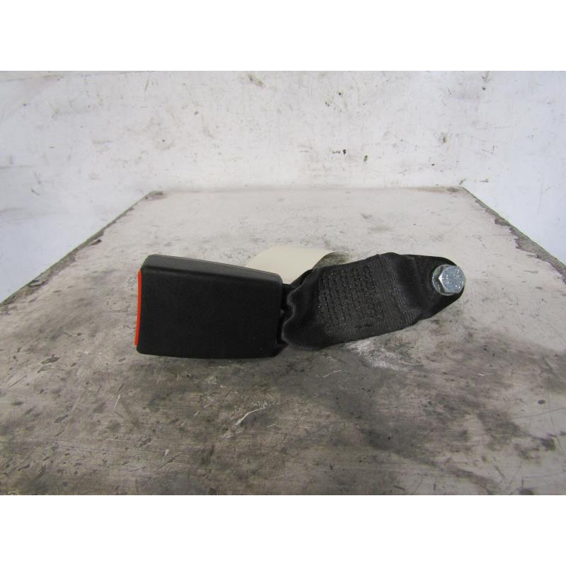 Attache ceinture arriere droit FORD KA 2 Photo n°1