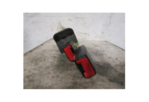Attache ceinture arriere gauche AUDI A4 2 Photo n°1