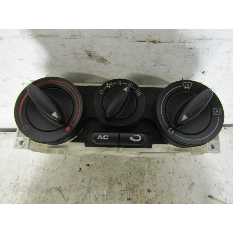 Commande chauffage SEAT LEON 1 Photo n°1