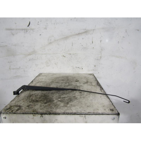 Bras essuie glace avant droit SUZUKI SWIFT 3