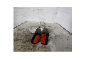 Attache ceinture arriere droit VOLKSWAGEN GOLF 3 Photo n°1