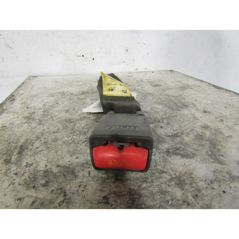 Attache ceinture arriere gauche SUBARU FORESTER 2 Photo n°1