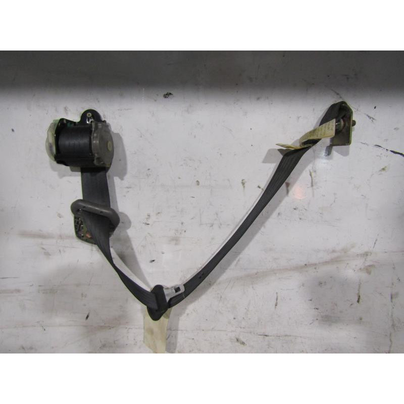 Ceinture arriere droit SUBARU FORESTER 2 Photo n°1