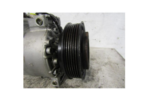 Compresseur clim AUDI A4 1 Photo n°5