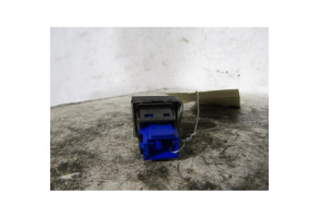 Bouton de warning PEUGEOT 208 1 Photo n°2