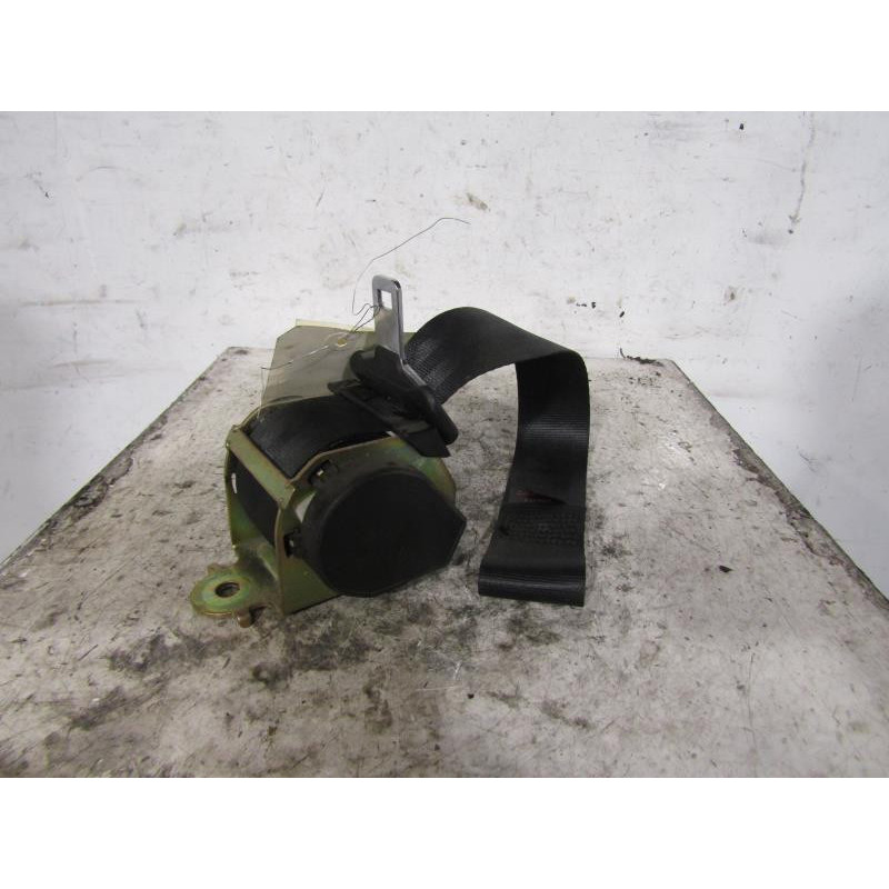 Ceinture arriere droit PEUGEOT 307 Photo n°1