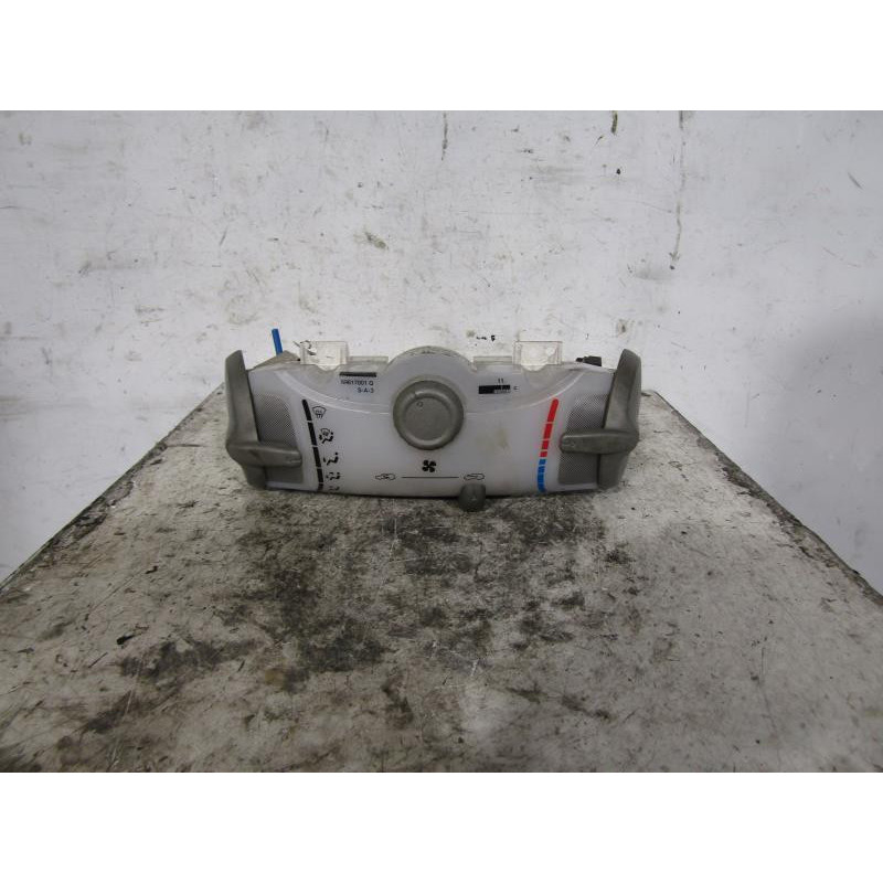 Commande chauffage TOYOTA AYGO 1 Photo n°1