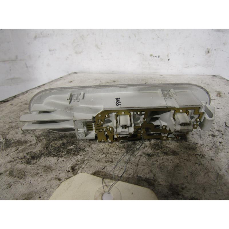 Eclairage de plafonnier RENAULT CLIO 3 Photo n°1