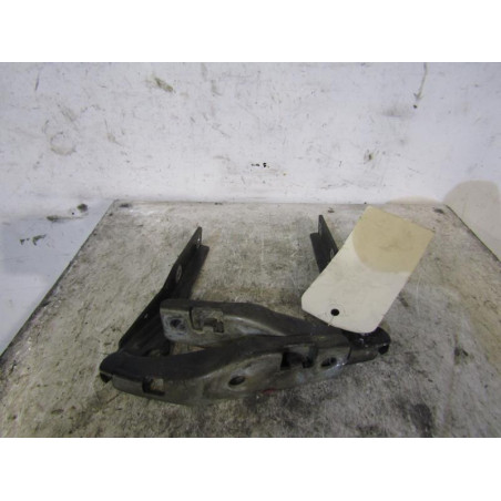 Charniere de capot PEUGEOT 206