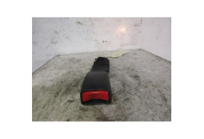 Attache ceinture arriere droit TOYOTA COROLLA 10 Photo n°1