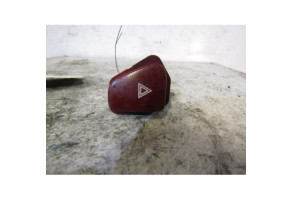 Bouton de warning PEUGEOT 607 Photo n°1