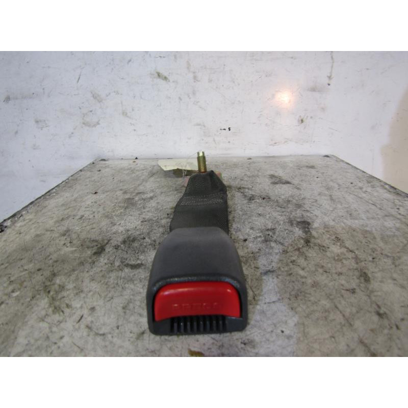 Attache ceinture arriere droit HYUNDAI SANTA FE 1 Photo n°1