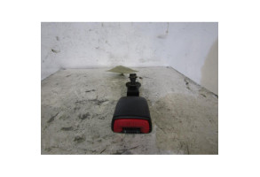 Attache ceinture arriere droit TOYOTA COROLLA VERSO 2 Photo n°1