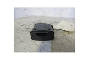 Bouton de warning BMW SERIE 5 E60 Photo n°1