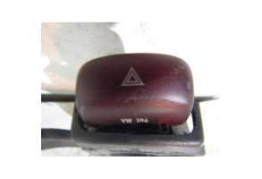 Bouton de warning VOLKSWAGEN GOLF 3 Photo n°3