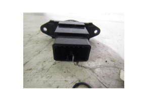 Bouton de warning KIA CARENS 2 Photo n°2